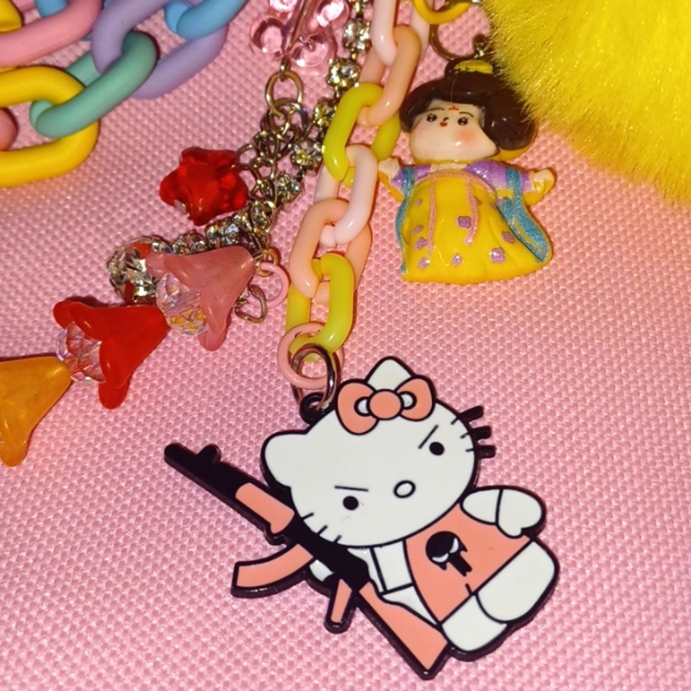 Pink Hello Kitty Bag with Ribbon 🎀 - Picture 6 of 13